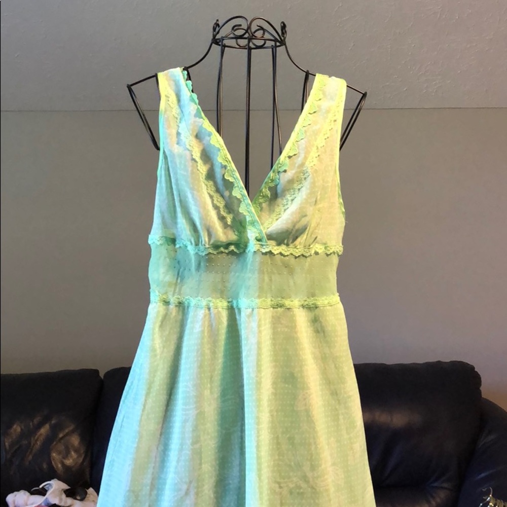 Victoria secret night gown size small